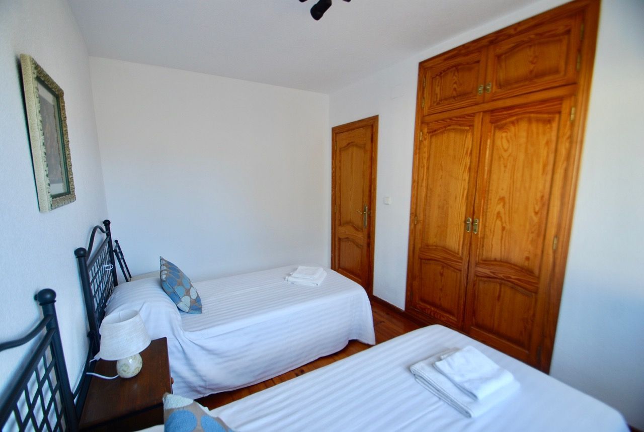 Māja Alicante, Spānijā 5 istabas, 370 m2 Nr. 95532