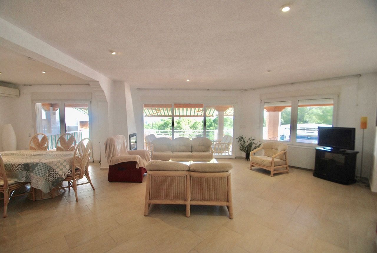 Māja Alicante, Spānijā 5 istabas, 370 m2 Nr. 95532
