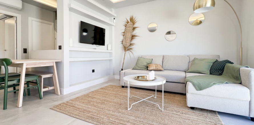 Appartamento Benahavis, Malaga, Spagna 2 camere da letto, 85 mq. N° 109623