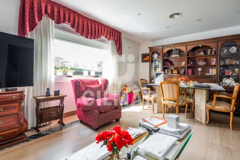 Villa till salu Ciudalcampo, Madrid, Spanien 8 sovrum, 1.25 kvm. Nr. 95221 - foto 22