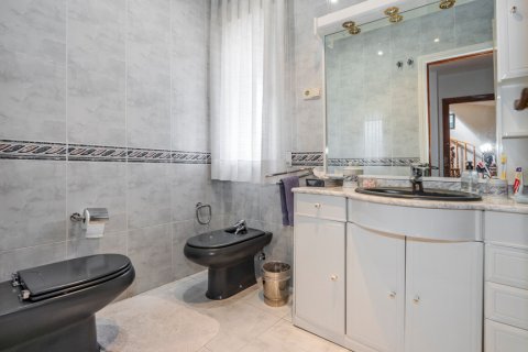 Villa till salu Ciudalcampo, Madrid, Spanien 8 sovrum, 1.25 kvm. Nr. 95221 - foto 5