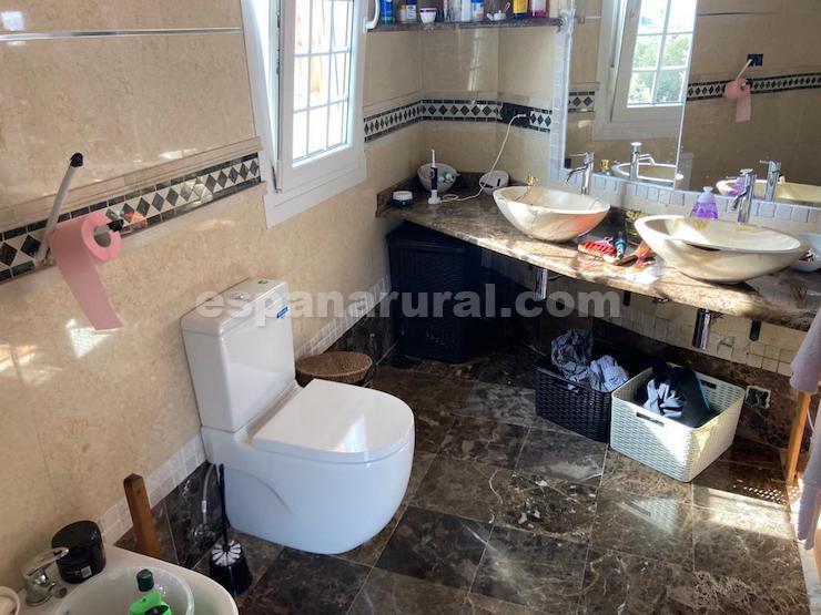 House in Baza, Granada, Spanien 4 Schlafzimmer, 1098 m2 Nr. 86762