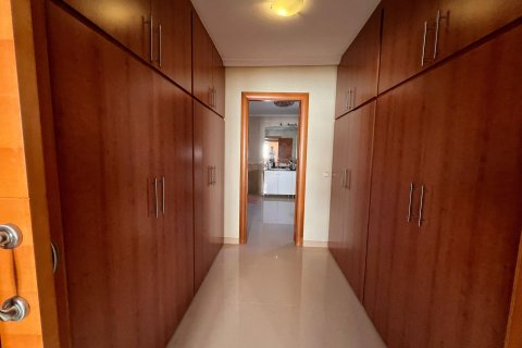 Huvila myytävänä Torrevieja, Alicante, Espanja, 6 makuuhuonetta, 579 m2 No. 115169 - kuva 16