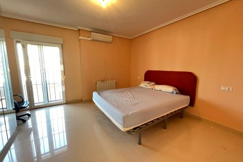 Huvila myytävänä Torrevieja, Alicante, Espanja, 6 makuuhuonetta, 579 m2 No. 115169 - kuva 21