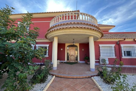 Huvila myytävänä Torrevieja, Alicante, Espanja, 6 makuuhuonetta, 579 m2 No. 115169 - kuva 4