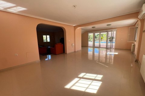 Huvila myytävänä Torrevieja, Alicante, Espanja, 6 makuuhuonetta, 579 m2 No. 115169 - kuva 28