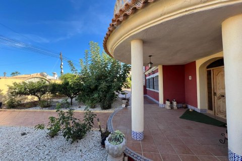 Huvila myytävänä Torrevieja, Alicante, Espanja, 6 makuuhuonetta, 579 m2 No. 115169 - kuva 12