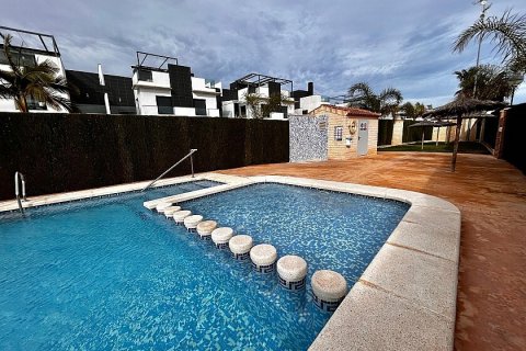 Villa zum Verkauf Torre de la Horadada, Alicante, Spanien 3 Schlafzimmer, 108 m2 Nr. 117579 - Foto 2
