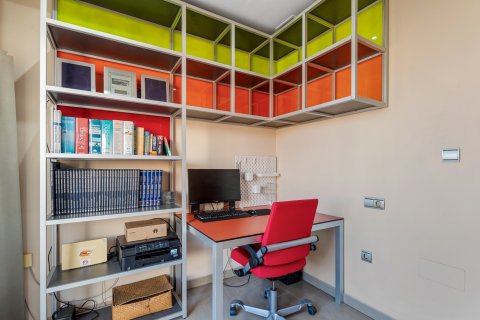 Paritalo myytävänä Guardamar del Segura, Alicante, Espanja, 4 makuuhuonetta, 344 m2 No. 119052 - kuva 29