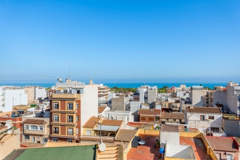 Paritalo myytävänä Guardamar del Segura, Alicante, Espanja, 4 makuuhuonetta, 344 m2 No. 119052 - kuva 1