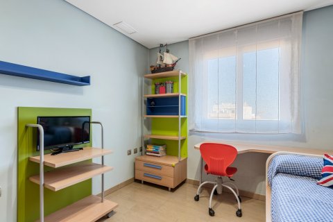 Paritalo myytävänä Guardamar del Segura, Alicante, Espanja, 4 makuuhuonetta, 344 m2 No. 119052 - kuva 27