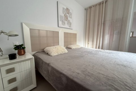 Bliźniak Punta Prima, Alicante, Hiszpania 3 sypialnie, 146 mkw. nr 119050 – zdjęcie 16