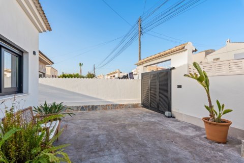 Продажа виллы Торревьеха, Аликанте, Испания 3 спальни, 104м2 №119054 - фото 25