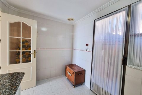 Duplex for sale Santa Pola, Alicante, Spain 4 bedrooms, 255 sq.m. No. 119047 - photo 20