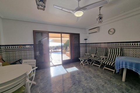 Duplex for sale Santa Pola, Alicante, Spain 4 bedrooms, 255 sq.m. No. 119047 - photo 12