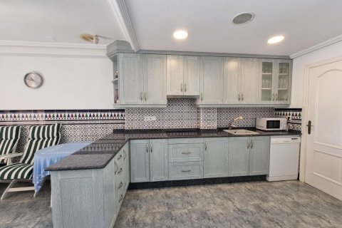 Duplex for sale Santa Pola, Alicante, Spain 4 bedrooms, 255 sq.m. No. 119047 - photo 15