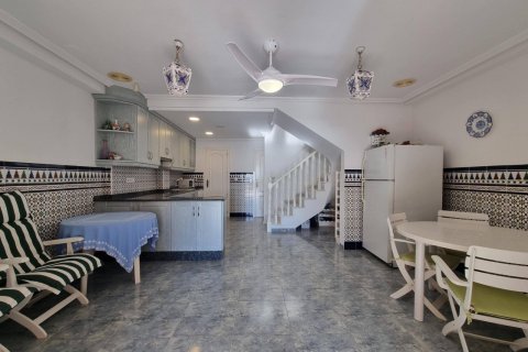 Duplex for sale Santa Pola, Alicante, Spain 4 bedrooms, 255 sq.m. No. 119047 - photo 5