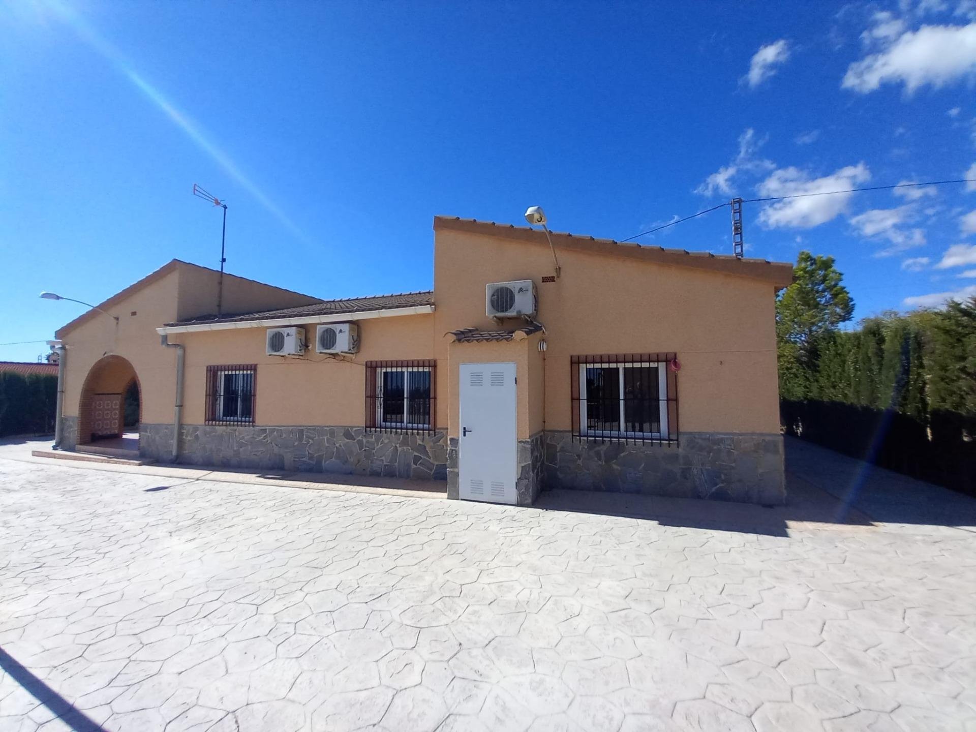 Villa à Albatera, Alicante, Espagne 4 chambres, 175 m2 No. 84396