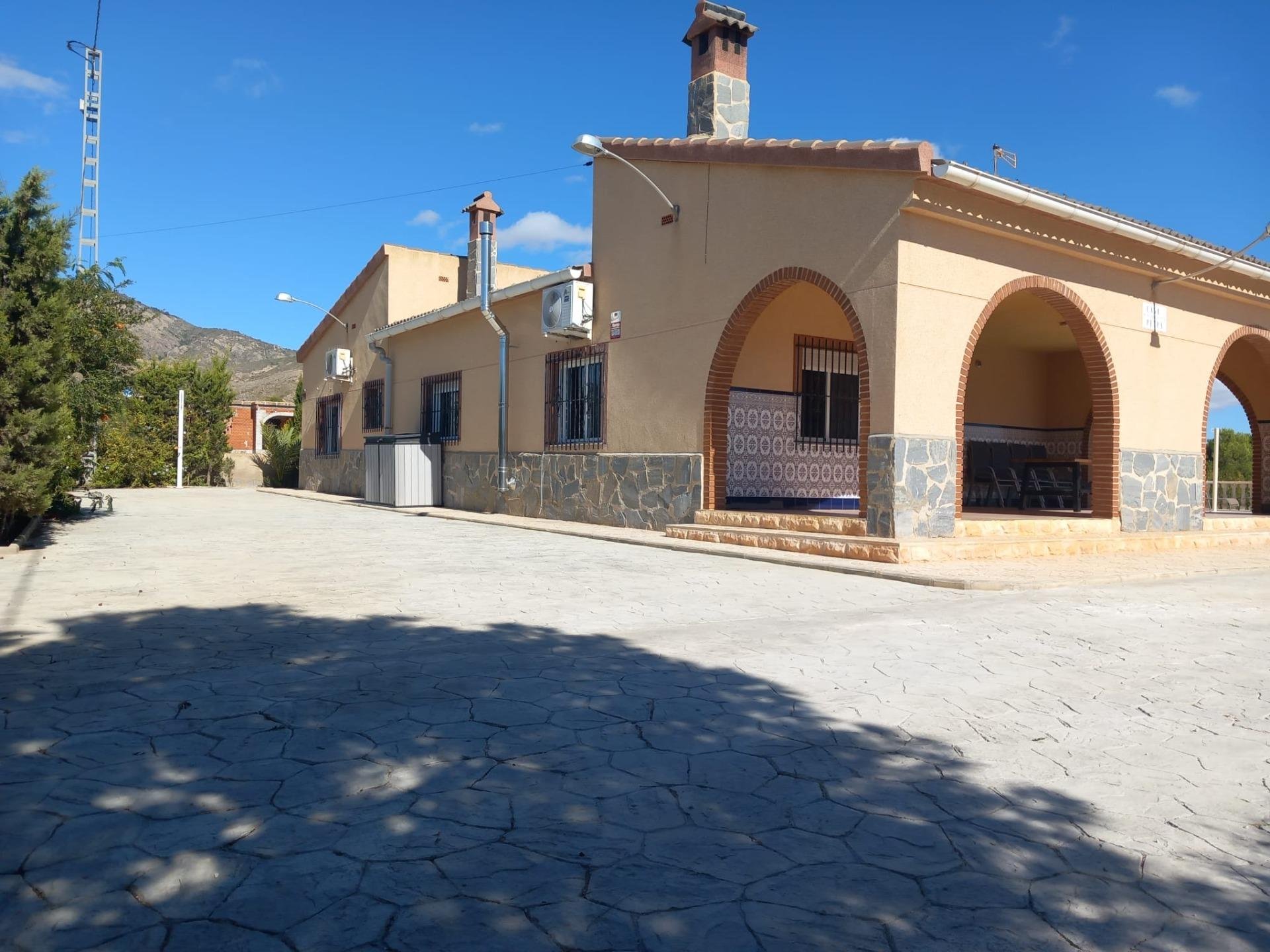 Villa à Albatera, Alicante, Espagne 4 chambres, 175 m2 No. 84396