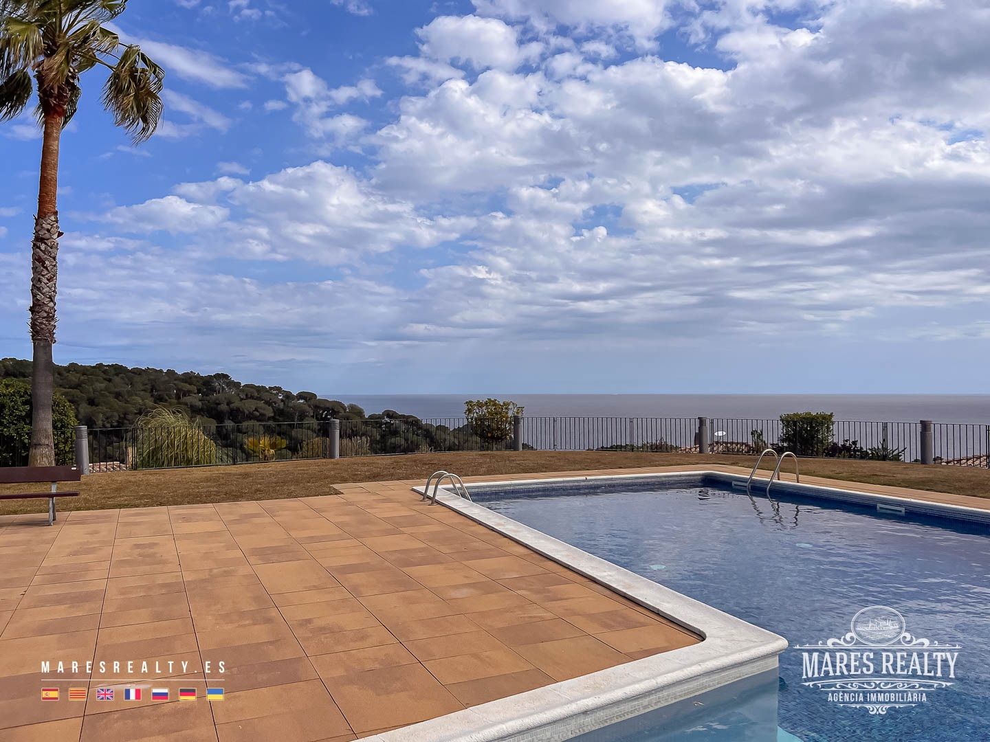 Huvila Tossa de Mar, Girona, Espanja 4 makuuhuonetta, 215 m2 No. 94178