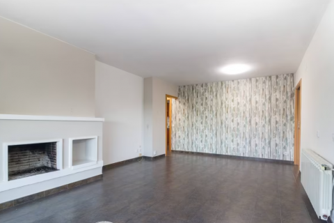 Dzīvoklis pārdošanā Gava, Barcelona, Spānijā 3 istabas, 121 m2 Nr. 53122 - attēls 5