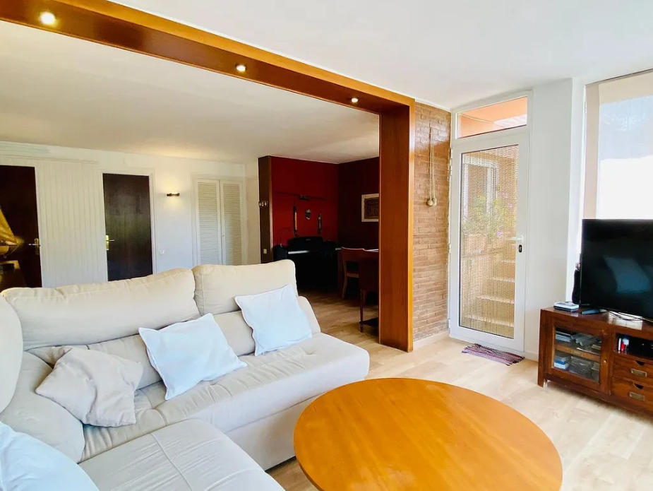 Dzīvoklis Gava, Barcelona, Spānijā 3 istabas, 130 m2 Nr. 53124