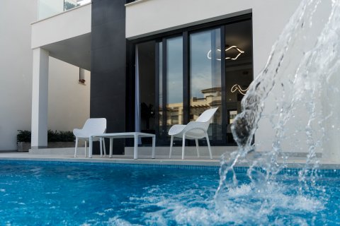 Villa for sale Orihuela, Alicante, Spain 3 bedrooms, 204 sq.m. No. 95068 - photo 2