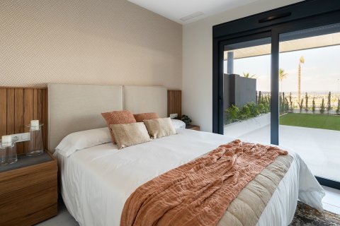 Apartment for sale in Torrevieja, Alicante, Spain 1 bedroom, 86 sq.m. No. 89391 - photo 23