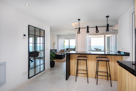 Apartment for sale Punta Prima, Alicante, Spain 2 bedrooms, 75 sq.m. No. 113627 - photo 17