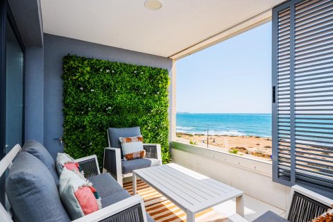 Apartment for sale Punta Prima, Alicante, Spain 2 bedrooms, 75 sq.m. No. 113627 - photo 6