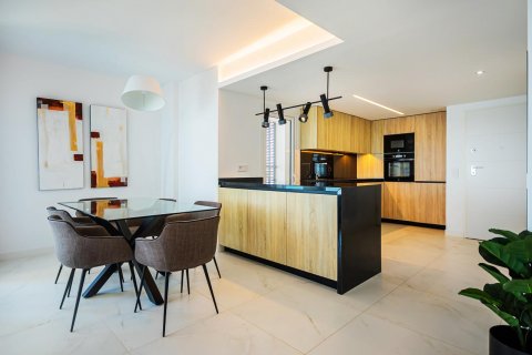 Apartment for sale Punta Prima, Alicante, Spain 2 bedrooms, 75 sq.m. No. 113627 - photo 18