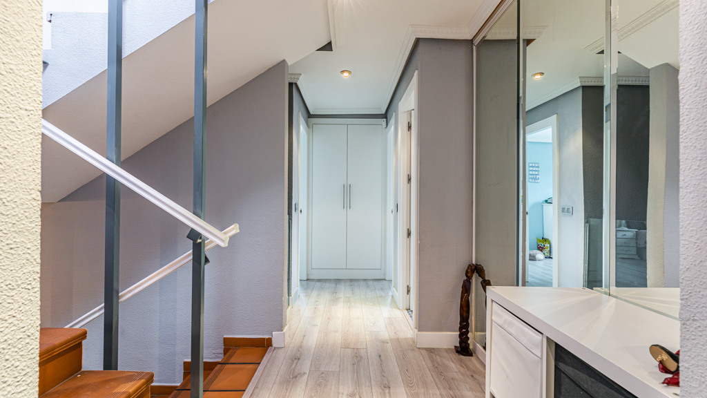 Villa à Arroyomolinos, Madrid, Espagne 4 chambres, 760 m2 No. 113518