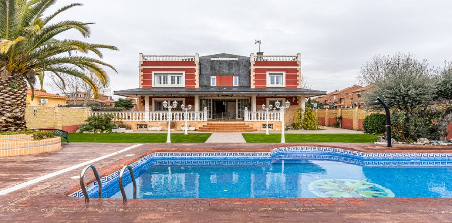 Villa Arroyomolinos, Madrid, Spanien 4 Schlafzimmer, 760 m2 Nr. 113518