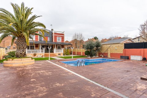 Villa zum Verkauf Arroyomolinos, Madrid, Spanien 4 Schlafzimmer, 760 m2 Nr. 113518 - Foto 22