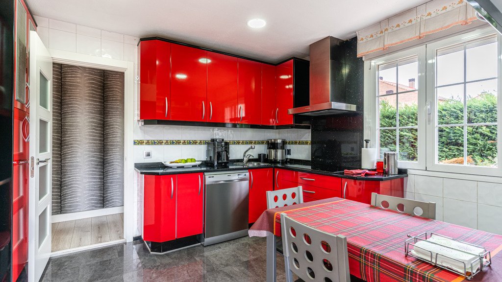 Villa à Arroyomolinos, Madrid, Espagne 4 chambres, 760 m2 No. 113518