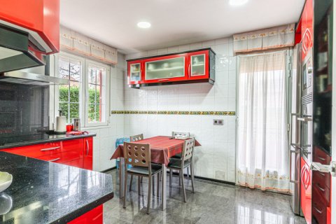 Villa zum Verkauf Arroyomolinos, Madrid, Spanien 4 Schlafzimmer, 760 m2 Nr. 113518 - Foto 16
