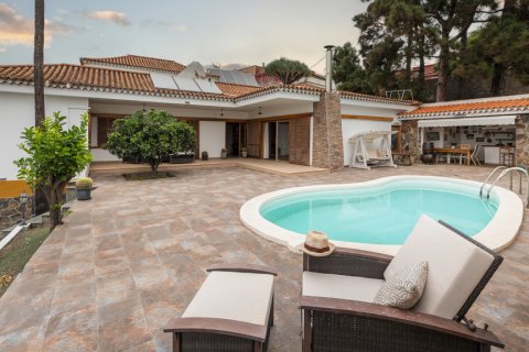 Villa in vendita Santa Brigida, Gran Canaria, Spagna 5 camere da letto, 240.22 mq. N° 106748 - foto 1