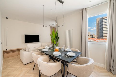 Apartment à vendre Madrid, Espagne, 2 chambres, 83 m2 No. 87283 - photo 2