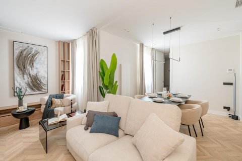 Apartment à vendre Madrid, Espagne, 2 chambres, 83 m2 No. 87283 - photo 1