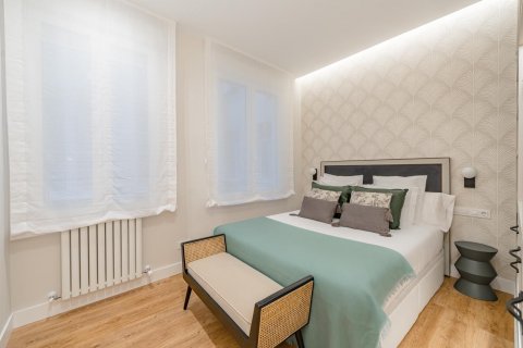 Apartment for sale Madrid, Spain 2 bedrooms, 99 sq.m. No. 87279 - photo 8