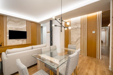 Apartamento en venta Madrid, España 3 dormitorios, 80 m2 No. 87284 - foto 3