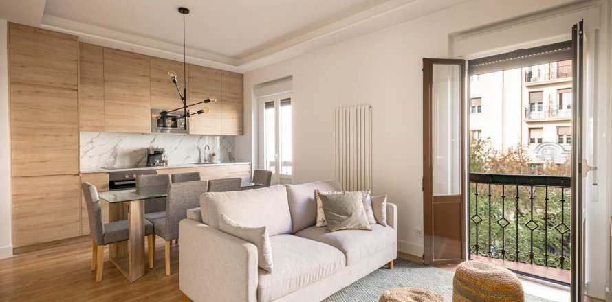 Apartamento Madrid, España 3 dormitorios, 80 m2 No. 87284