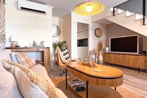 Townhouse for sale Torrevieja, Alicante, Spain 3 bedrooms, 75 sq.m. No. 115141 - photo 12