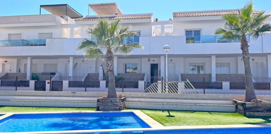 Townhouse Torrevieja, Alicante, Spain 3 bedrooms, 75 sq.m. No. 115141