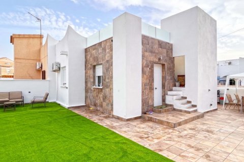 Bungalowi myytävänä Alicante, Espanja, 2 makuuhuonetta, 83 m2 No. 115143 - kuva 1