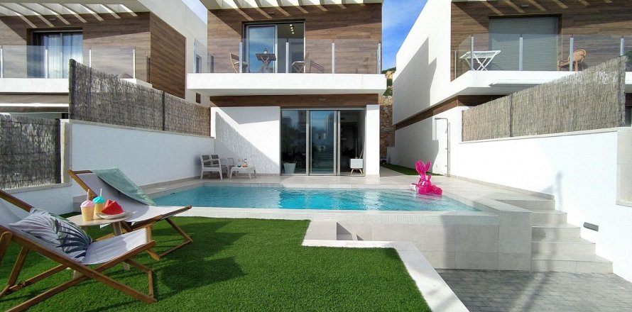 Villa Villamartin, Alicante, Spain 3 bedrooms, 185 sq.m. No. 114277