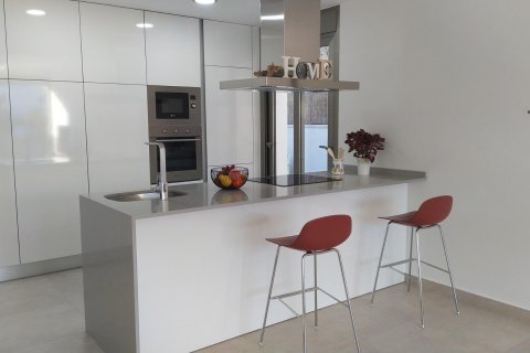 Villa for sale Villamartin, Alicante, Spain 3 bedrooms, 185 sq.m. No. 114277 - photo 3