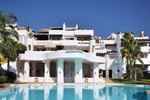 Appartamento in vendita Benahavis, Malaga, Spagna 3 camere da letto, 175 mq. N° 21766 - foto 1