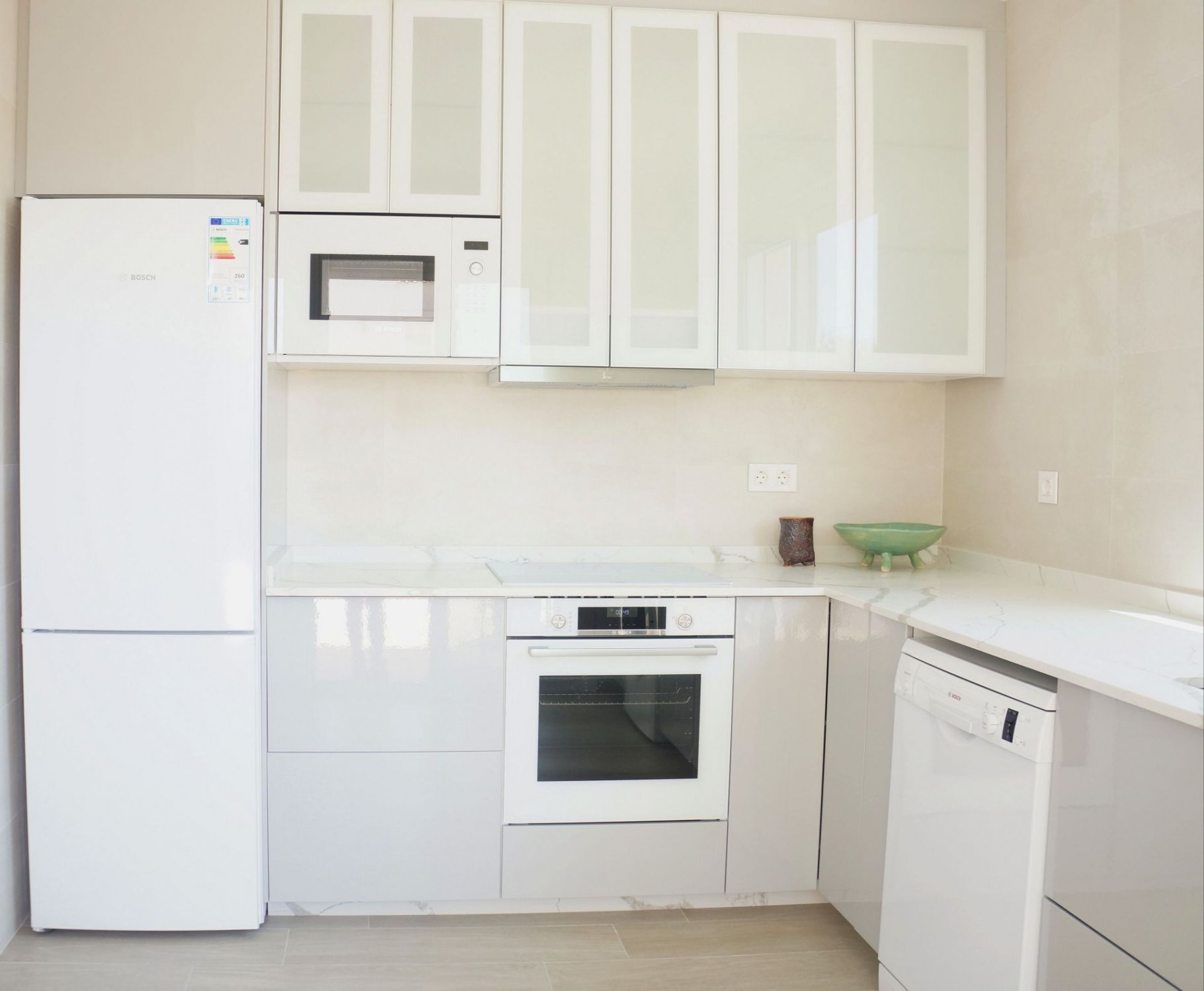 Casa a Torrevieja, Alicante, Spagna 3 camere da letto, 238 mq. N° 95740