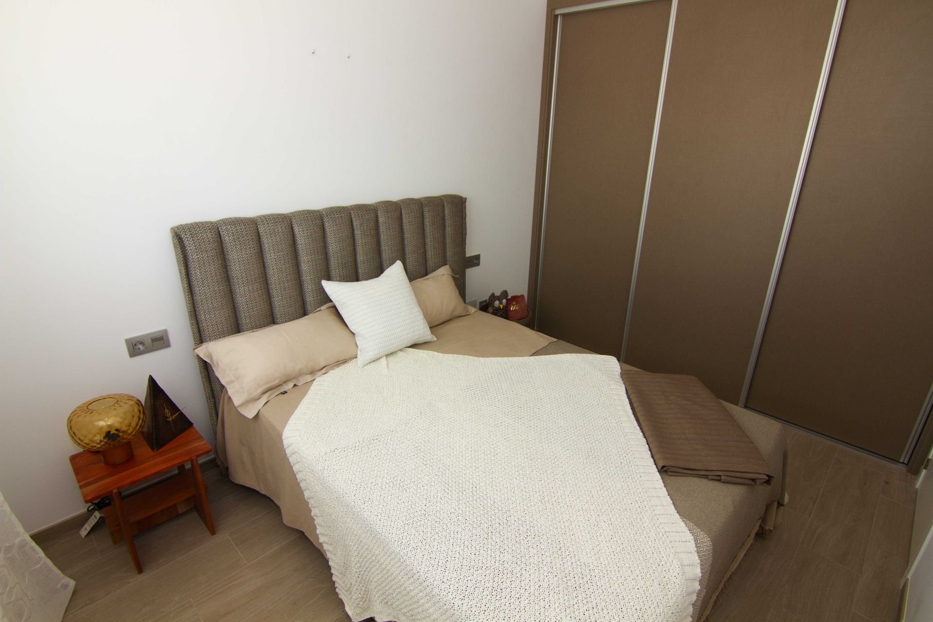 Casa a Torrevieja, Alicante, Spagna 3 camere da letto, 238 mq. N° 95740